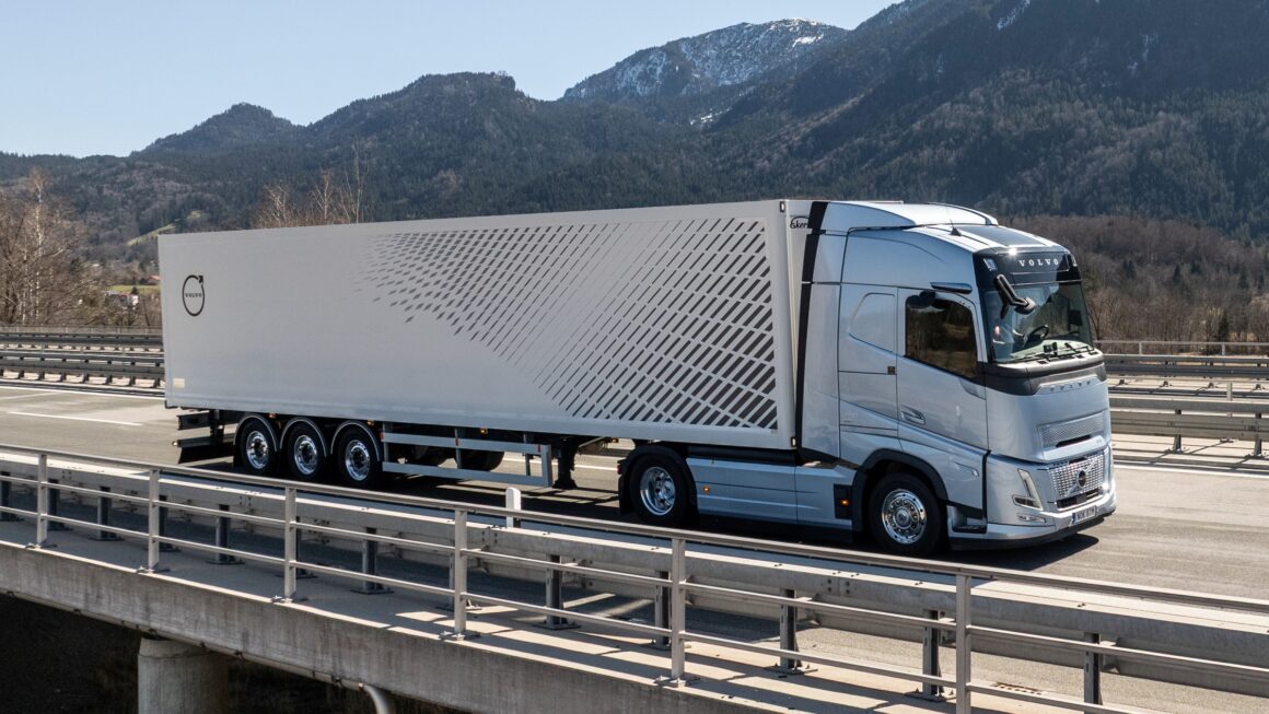 Aerodinâmica de avião melhora consumo de combustível dos novos caminhões da Volvo