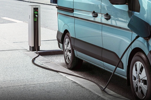 Volvo e Renault se unem para produzir veículos urbanos elétricos