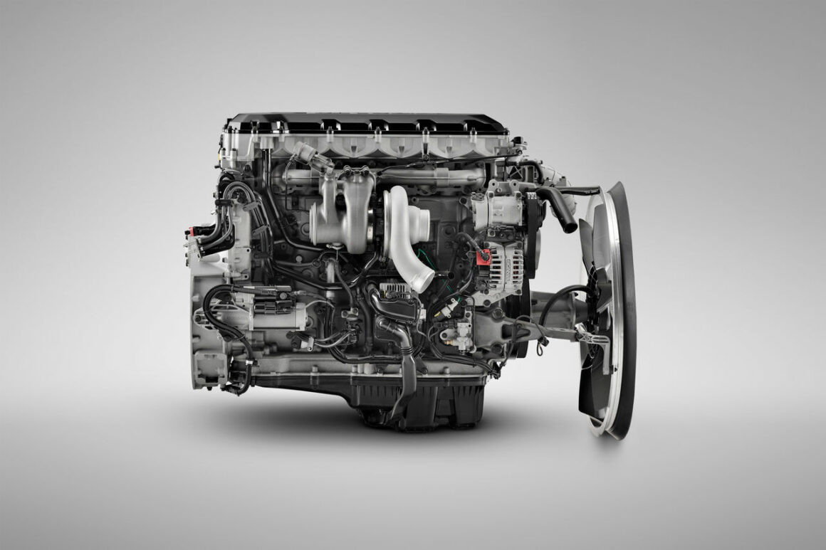 Scania Super de 11 litros surpreende com motor de cinco cilindros e soluções inéditas