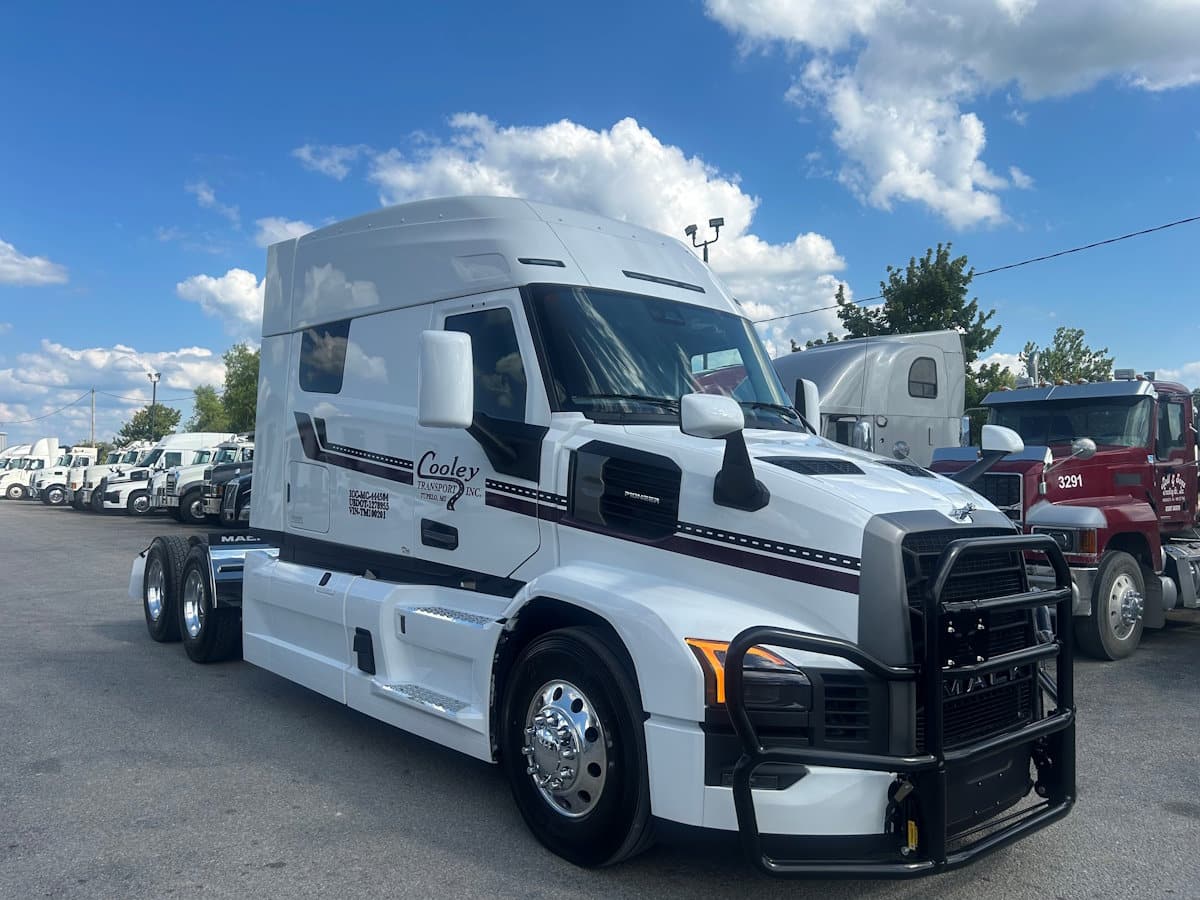 Mack inicia entregas do novo Pioneer nos Estados Unidos