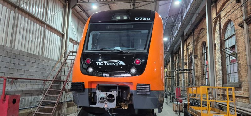Trem da TIC Trens para a Linha 7-Rubi que será entregue no dia 26 começa a ter novo layout finalizado
