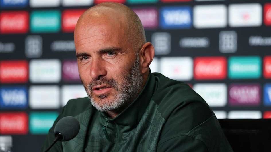 Técnico do Chelsea desabafa após vitória e afirma falta de apoio recente