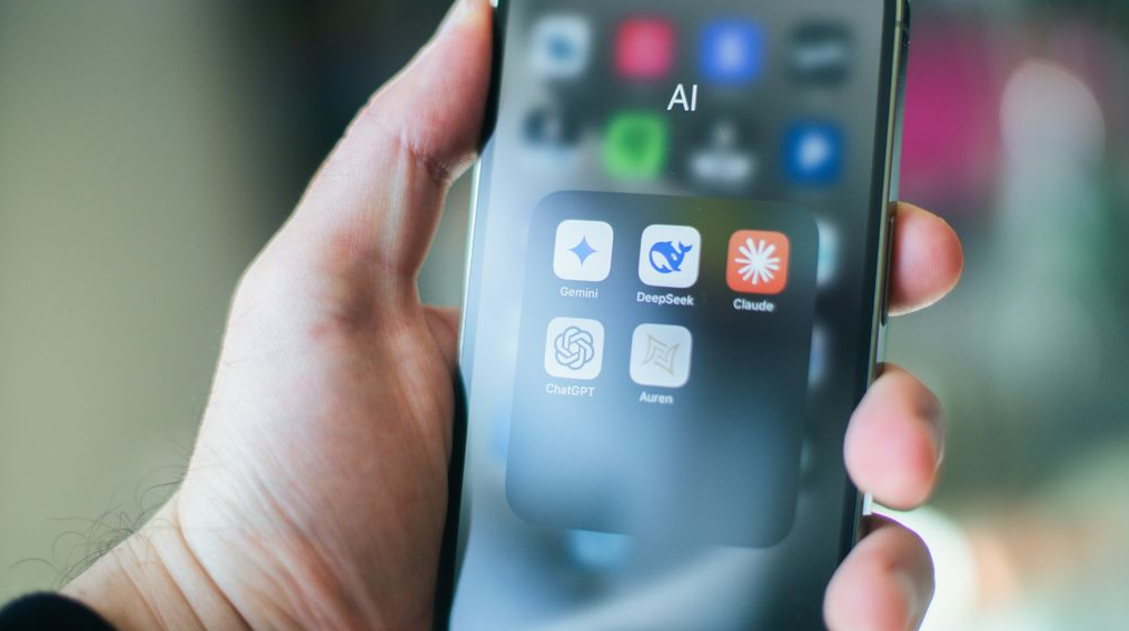 Apesar de vantagem competitiva, Brasil tem mão de obra insuficiente para IA