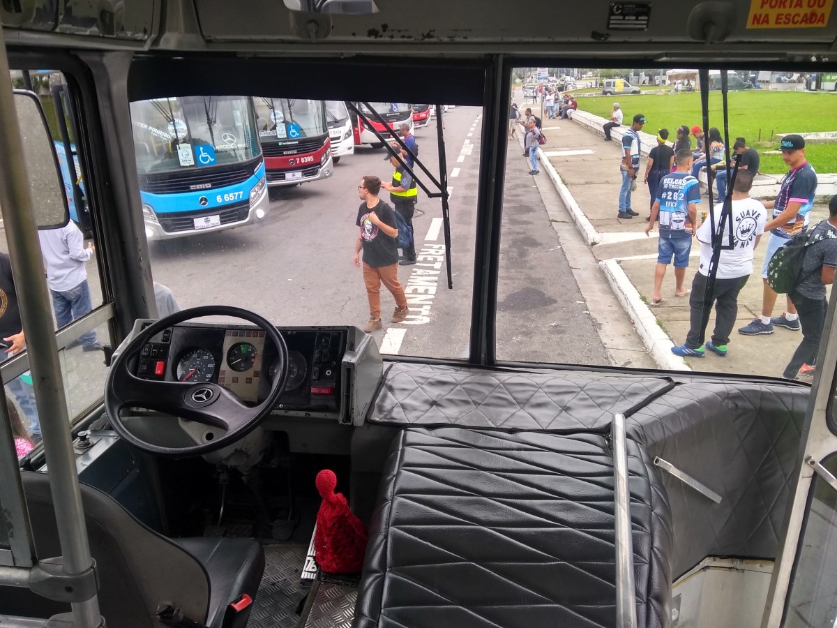 Motorista de ônibus tem direito a aposentadoria especial por causa de vibrações, decide Justiça – ENTENDA