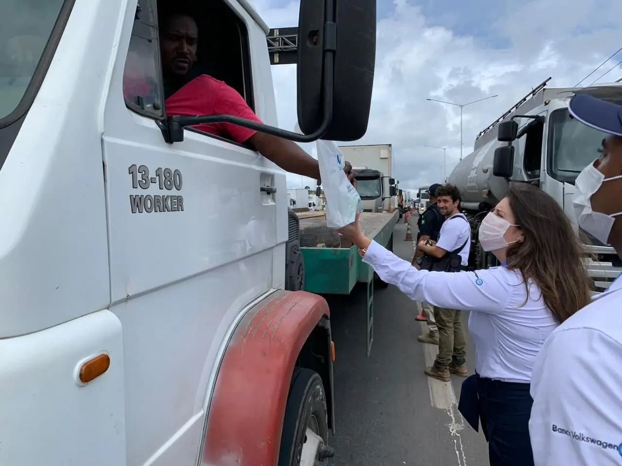Comissão da Câmara aprova projeto que prevê áreas de apoio ao caminhoneiro em rodovias