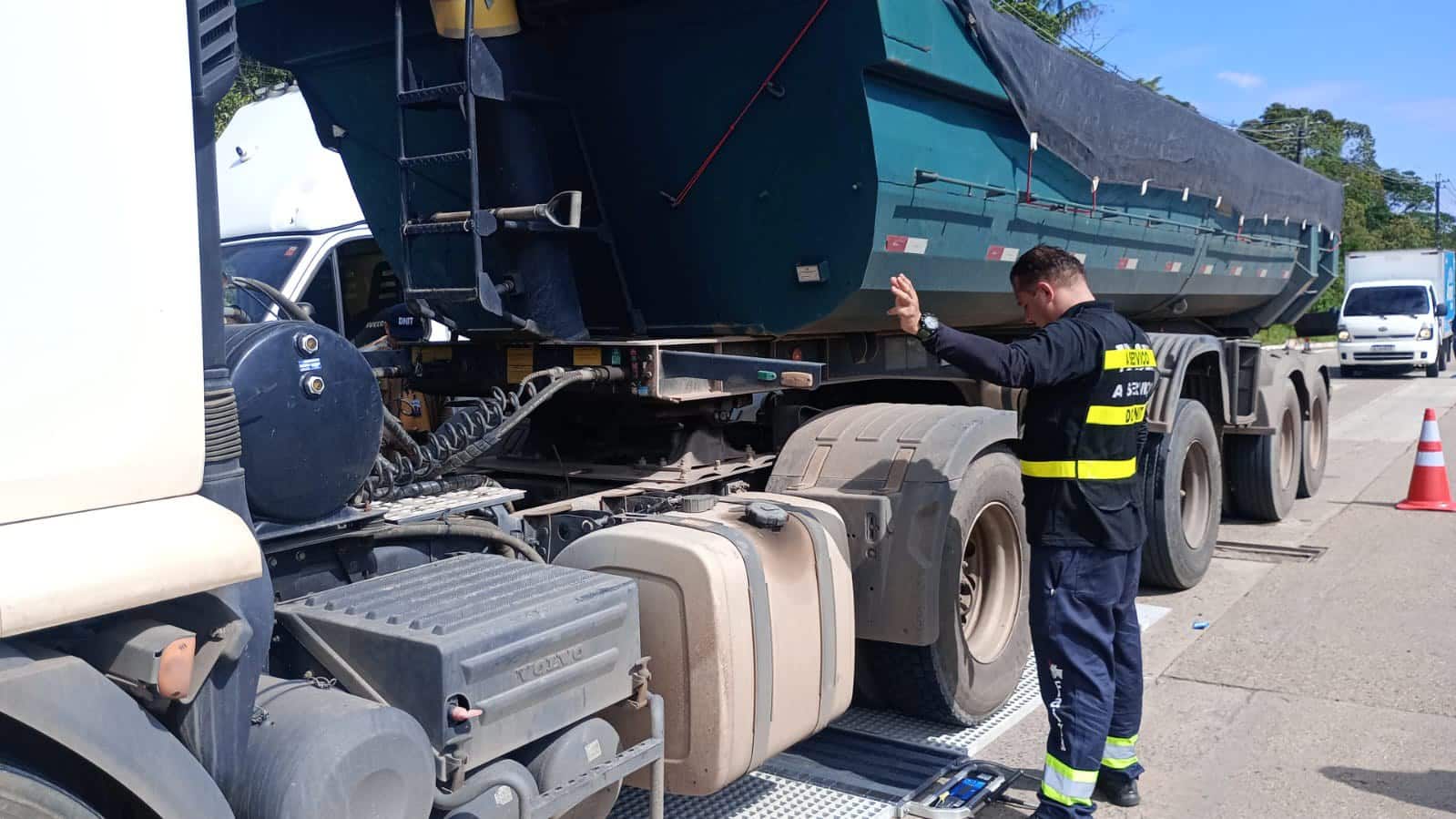 Transportadora firma acordo com MPF e paga R$ 189 mil por excesso de peso