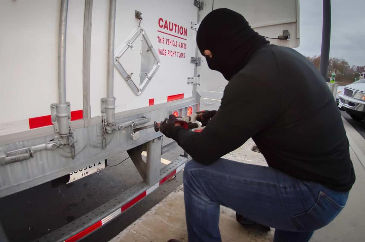 Tribunal afasta cobrança contra caminhoneiro e deixa claro: prejuízo segurado não pode ser empurrado ao transportador