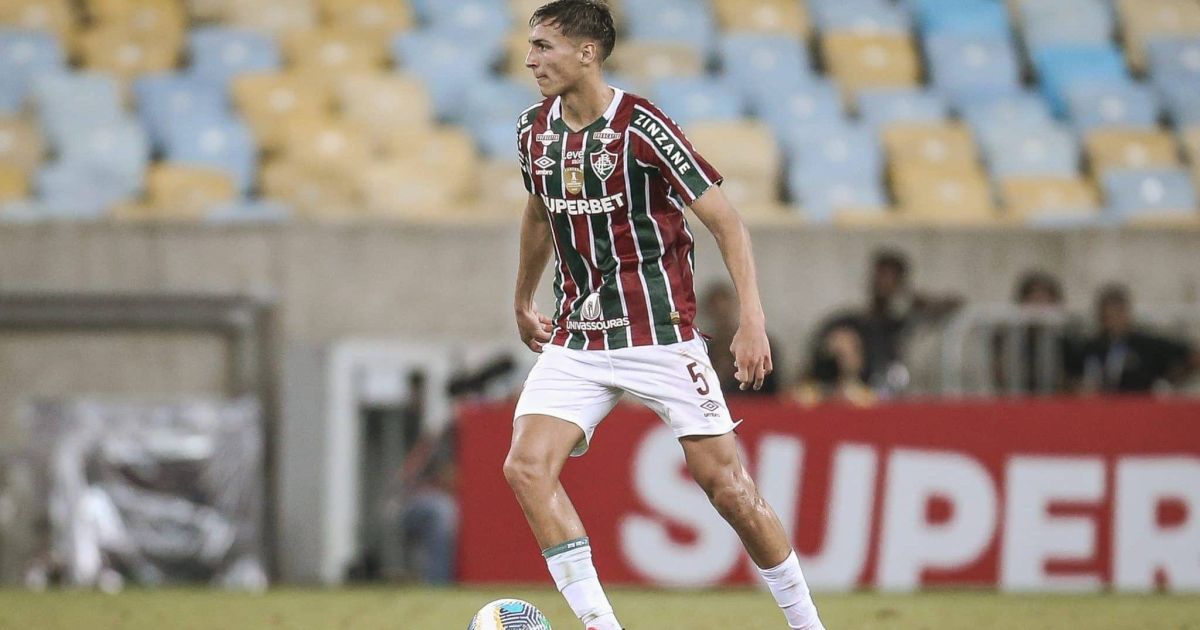 Volante do Fluminense sofre lesão e está fora da fase final do Carioca