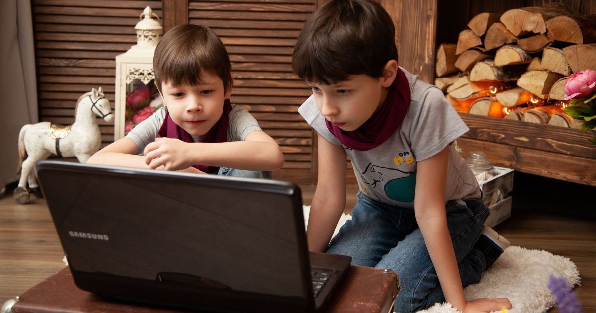 Pais poderão limitar o tempo no YouTube Shorts; entenda