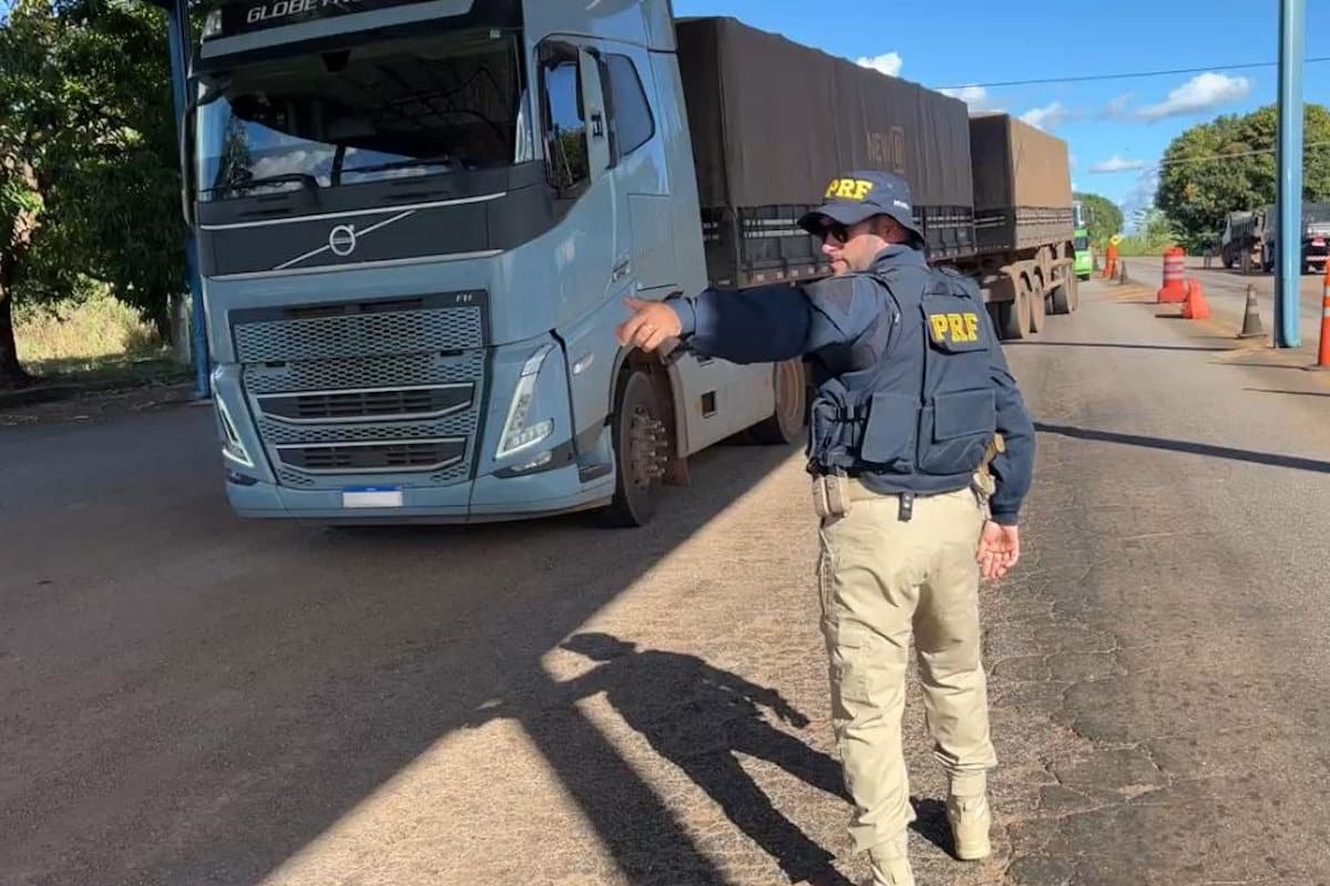 PRF altera datas de restrições para caminhões em 2026