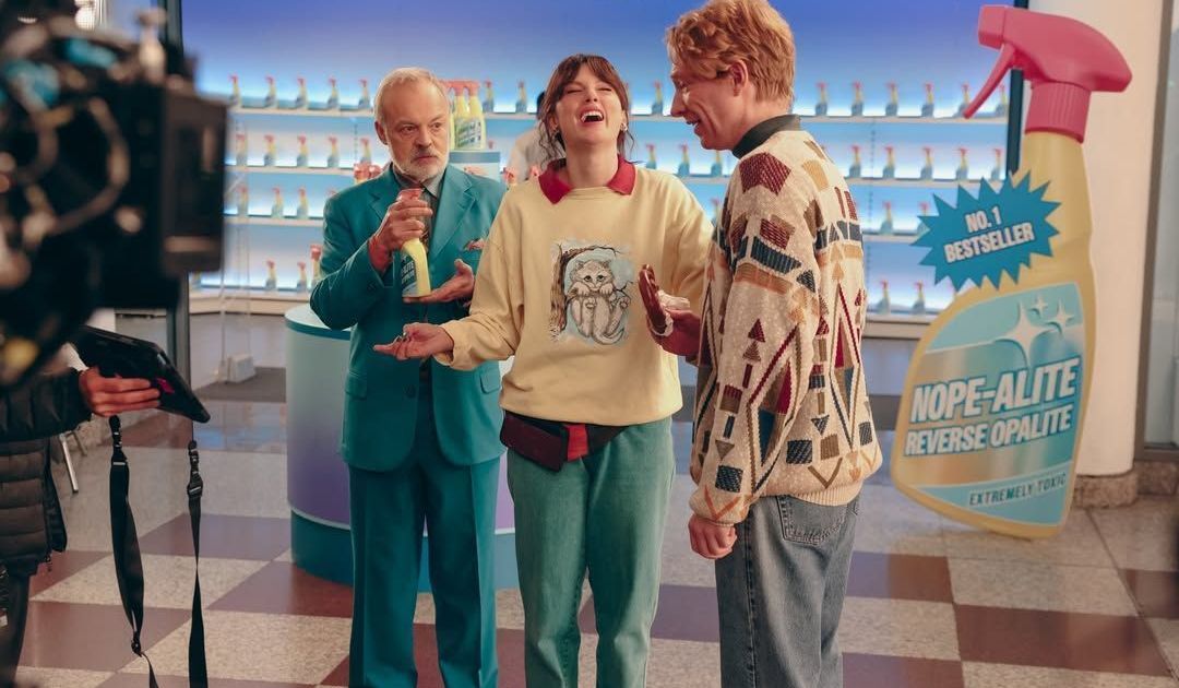 Taylor Swift celebra topo da Billboard Hot 100 com “Opalite”