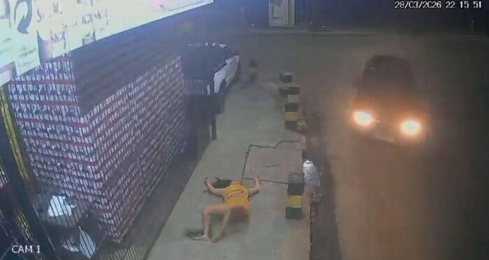 O que a policia já sabe sobre a mulher que se atirou de carro – SelesNafes.com