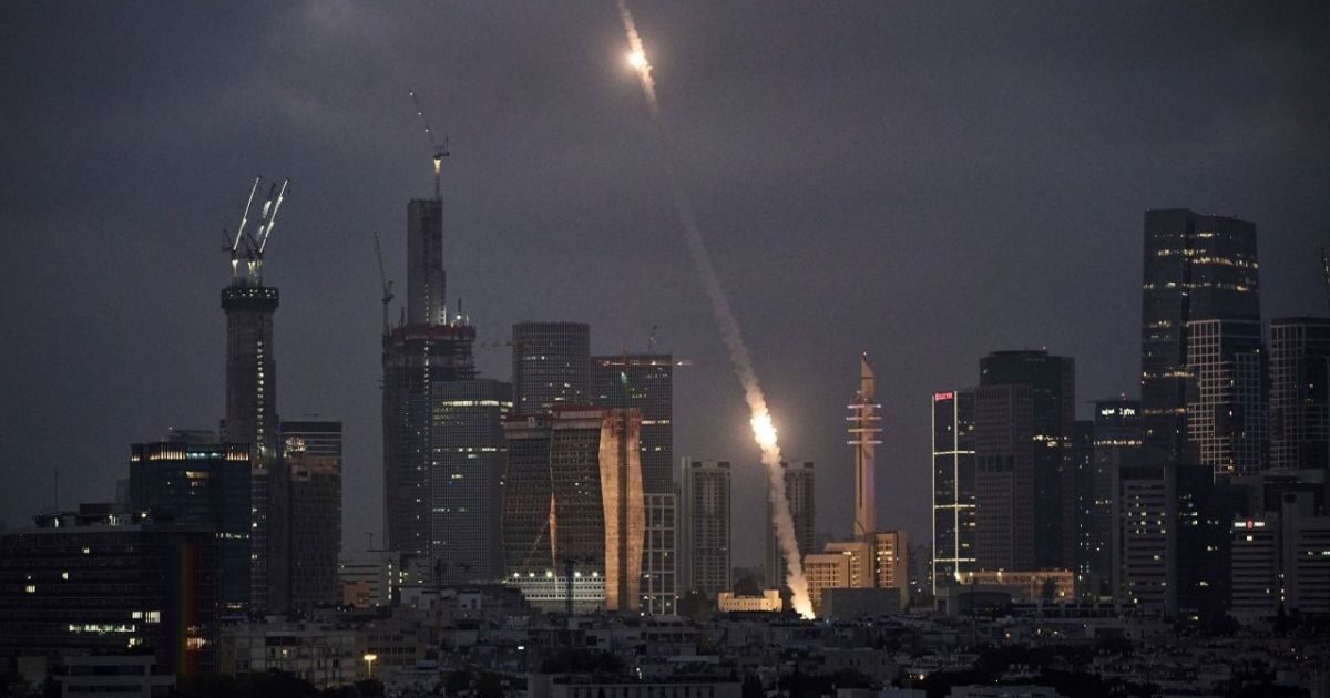 Israel nega escassez de interceptadores de mísseis em meio à guerra