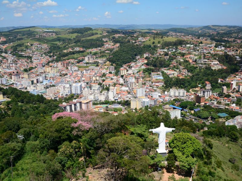 Conheça as atrações e a magia de Serra Negra, uma joia do Circuito das Águas Paulista
