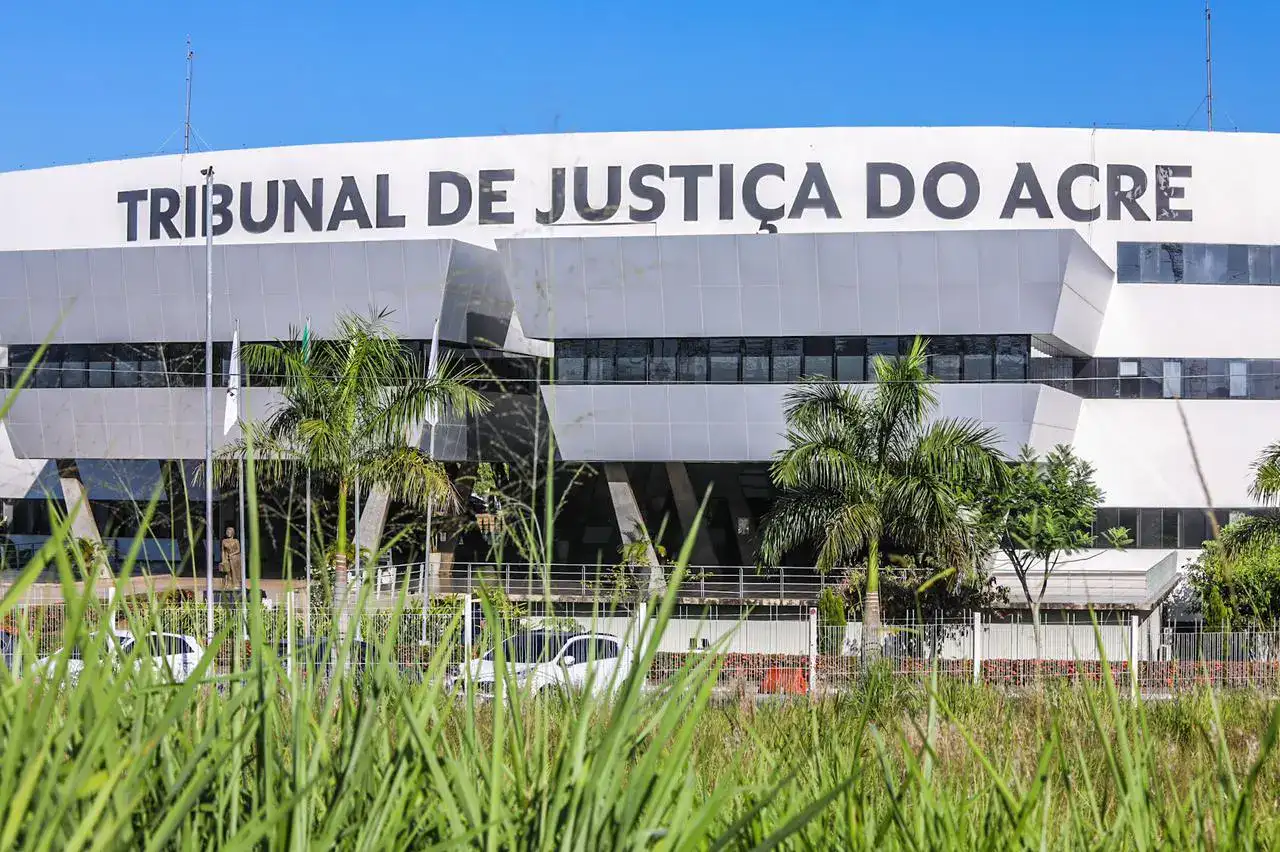 TJ convoca aprovados em seleção de estágio para entrega de documentos