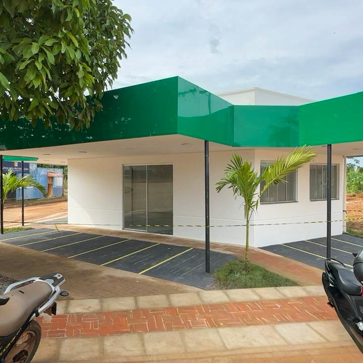 Deracre constrói espaço dos mototaxistas em Porto Acre e garante estrutura à categoria