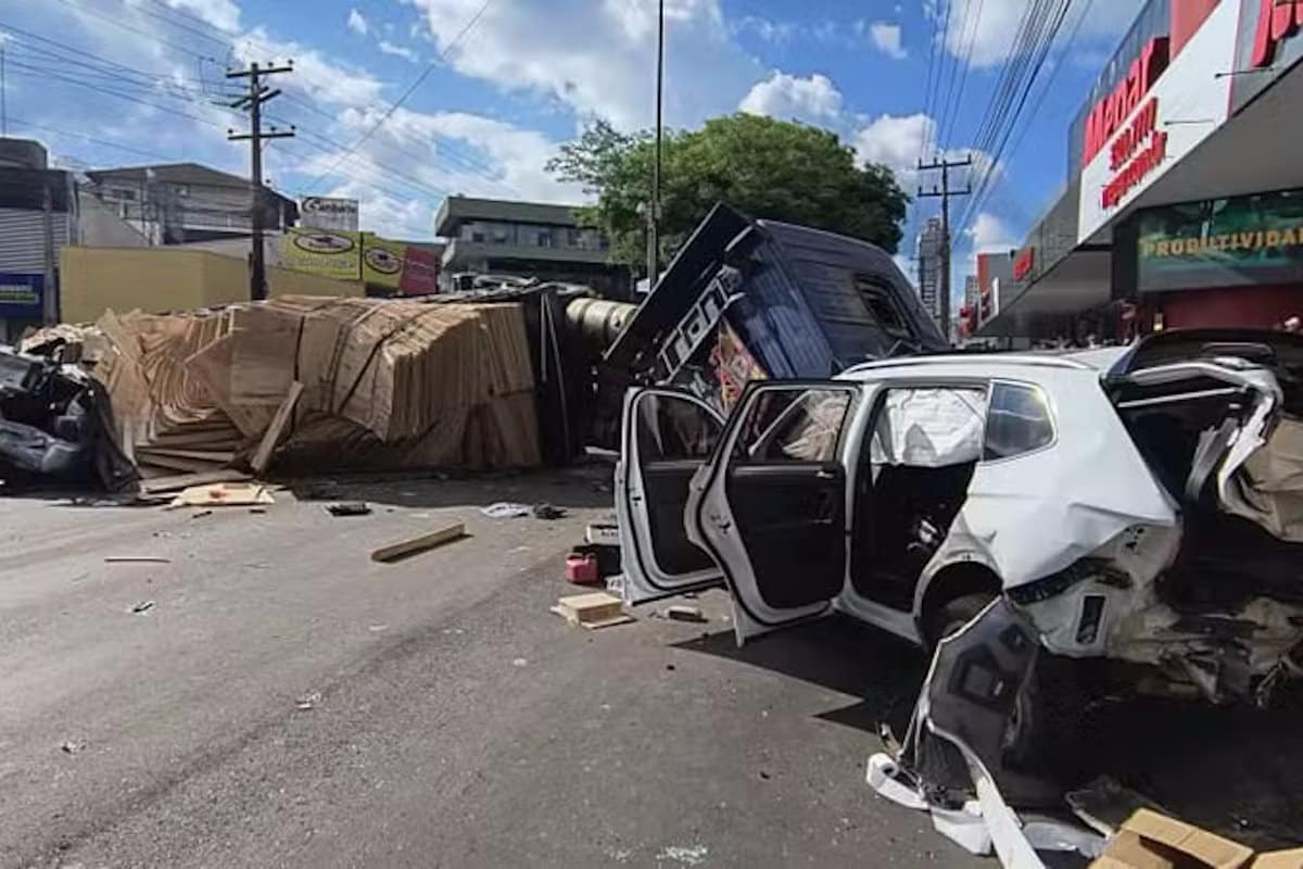 Carreteiro que atingiu 12 automóveis é denunciado pelo Ministério Público de Santa Catarina