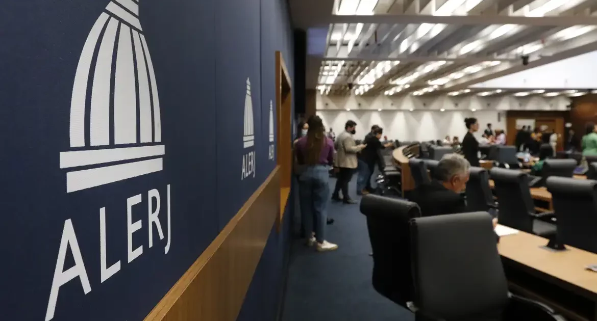 PL pede que governo tampão do RJ seja exercido por presidente da Alerj
