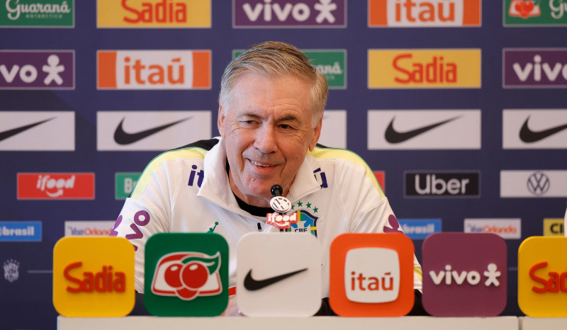Ancelotti diz ter time do Brasil pronto para estreia na Copa e confirma Danilo