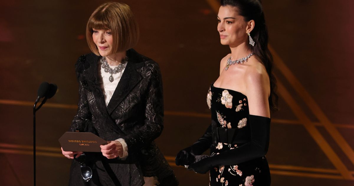 Oscar 2026: Anne Hathaway e Anna Wintour fazem ode a “O Diabo Veste Prada”