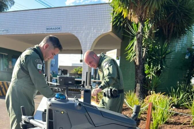 Com drones, Polícia Militar monitora prisão domiciliar de Bolsonaro