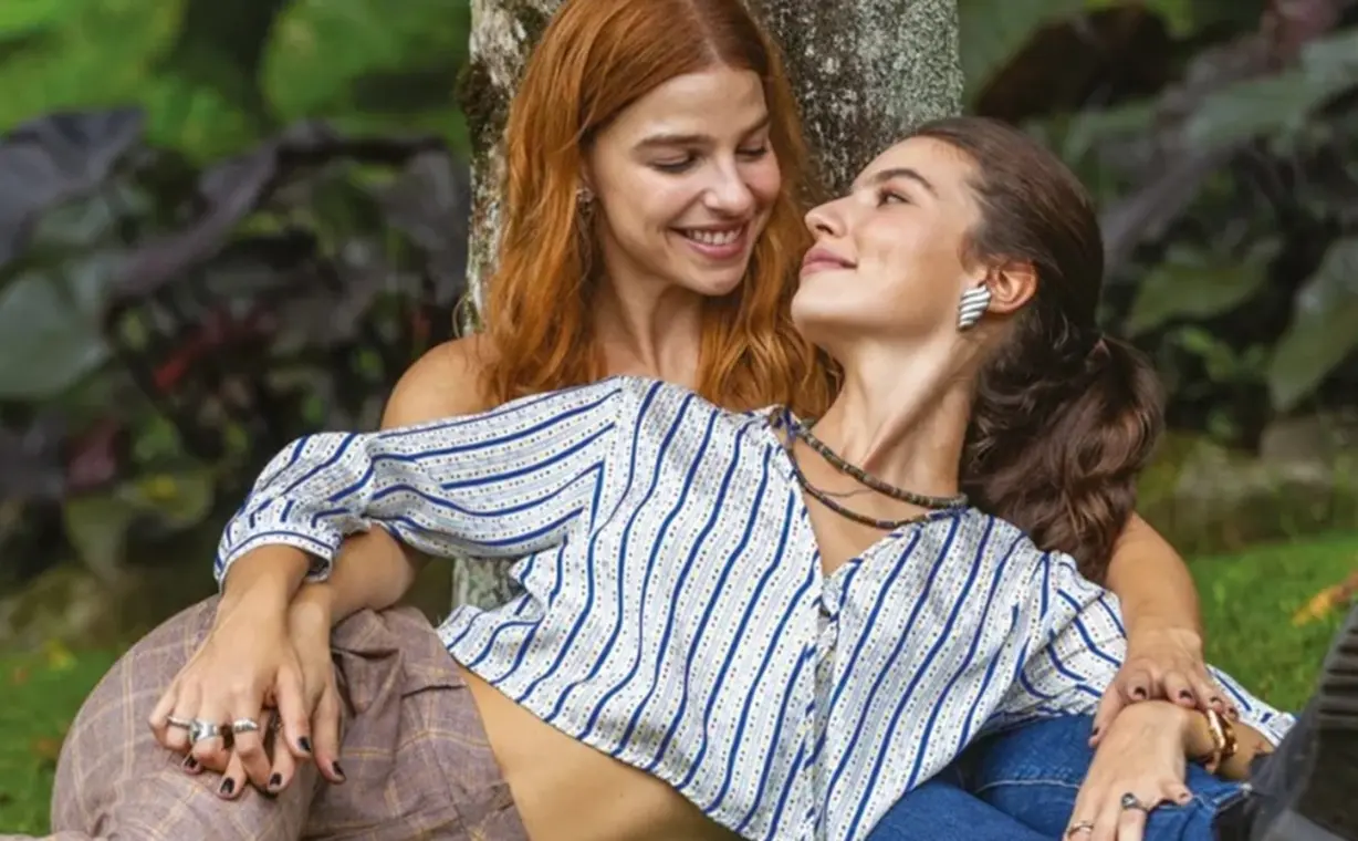 novela vertical do casal Loquinha de Três Graças