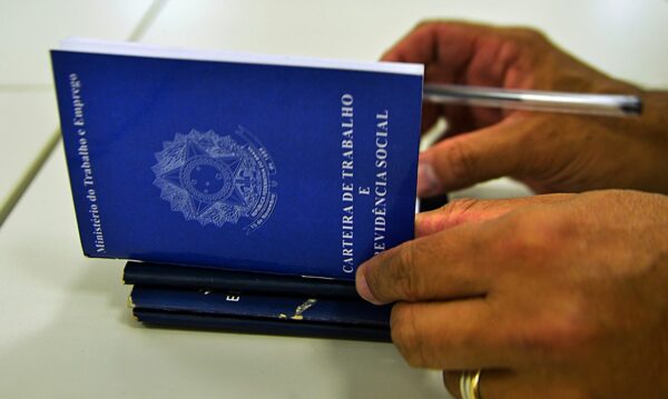Novos prazos para licença-paternidade valem a partir de 2027; entenda