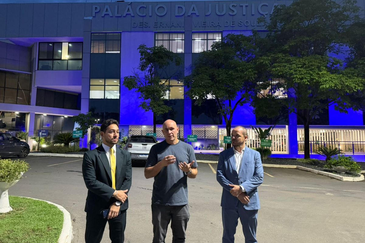 Justiça suspende despejo de famílias após ação da Prefeitura…