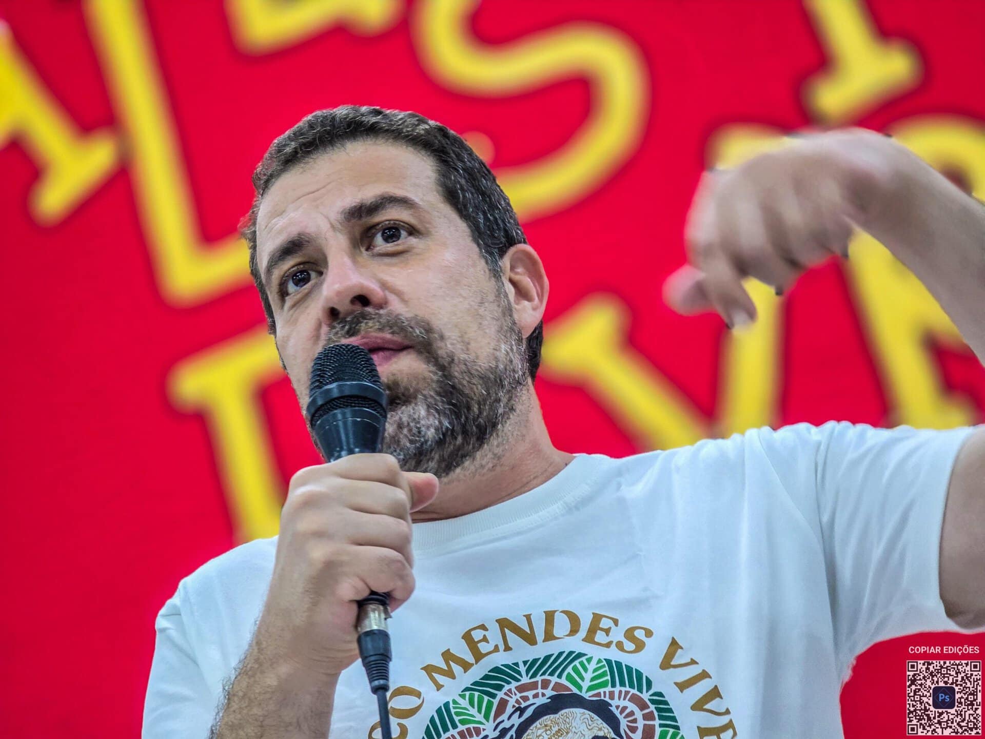 Na UFAC, Boulos afirma que disputa eleitoral no Brasil terá impacto global e cobra mobilização