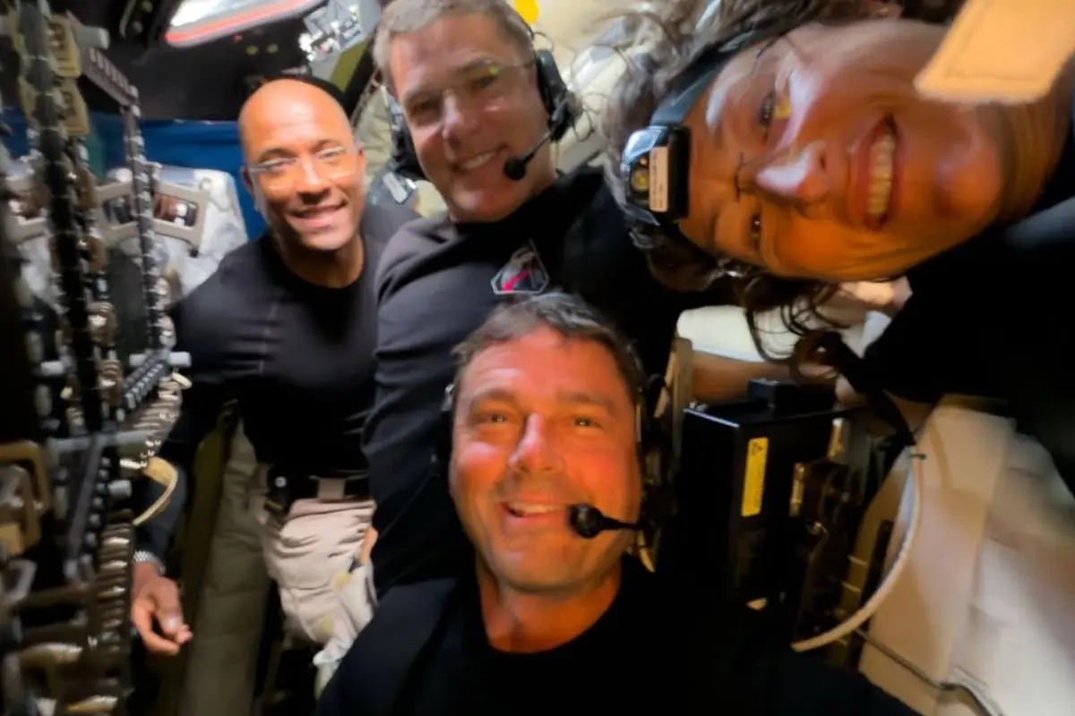 Veja por que astronautas da Artemis II não voltam agora para casa