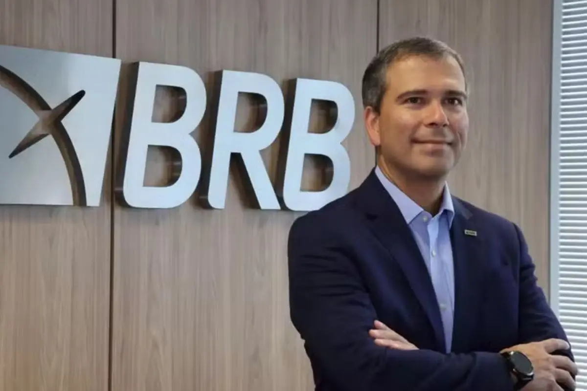 Ex-presidente do BRB diz que ‘virava noites’ para atender Vorcaro