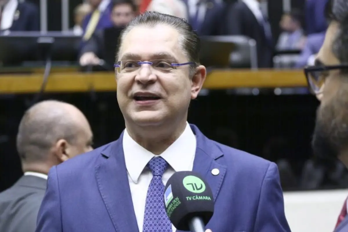 PL deve apoiar PEC 6×1, mas exige contrapartidas