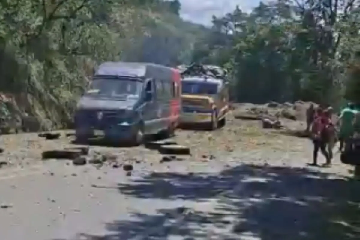 Ataques a bomba no meio da eleição assustam na Colômbia