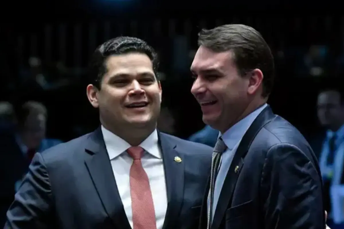 Alcolumbre sugere pautar impeachment de ministros do STF
