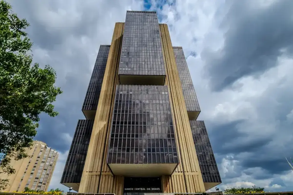 Banco Central poderá exigir auditoria de bancos e fintechs que operam o Pix