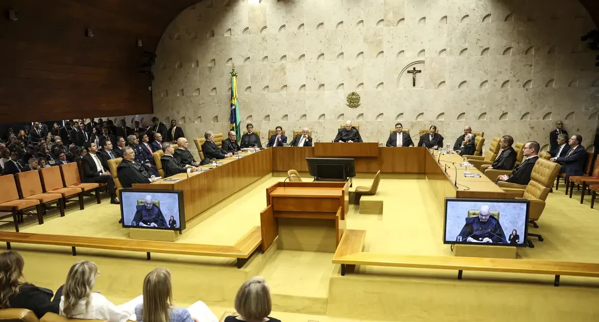 Moraes libera para julgamento ação que pede limites para delação