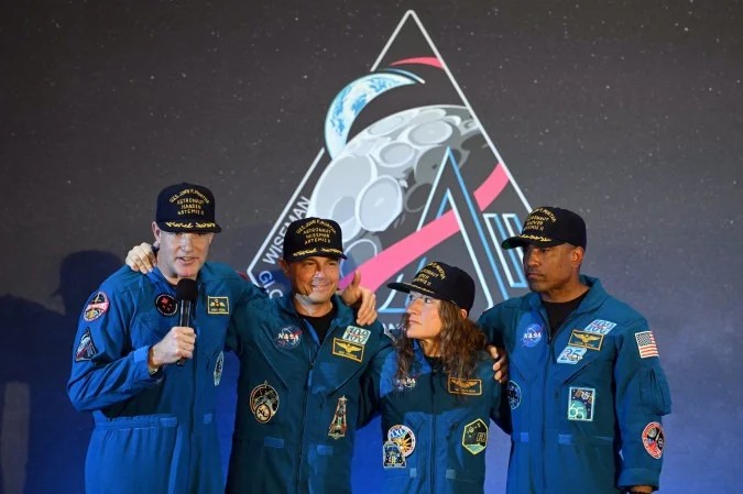 “Terra, vocês são uma tripulação”, diz astronauta da Artemis II