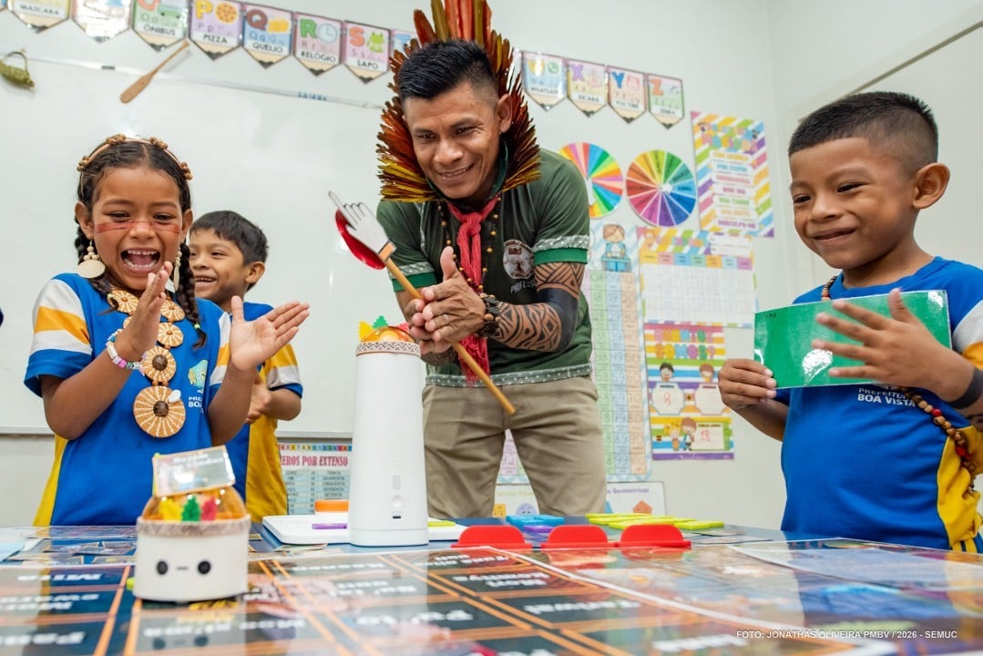 Projeto com robótica fortalece aprendizagem da língua indígena em escola da comunidade Darora