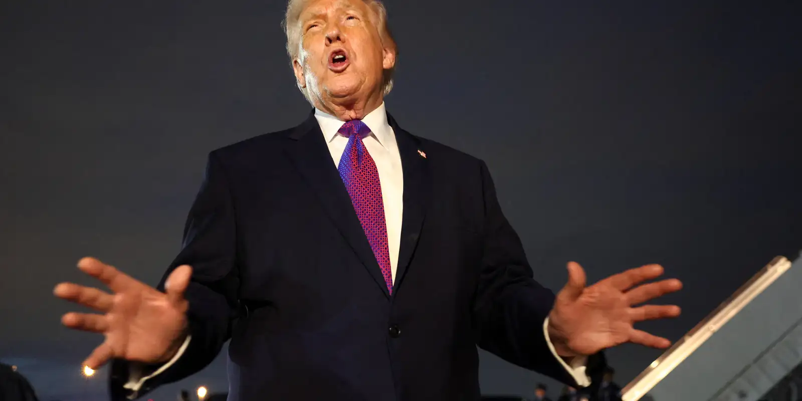 Trump recua e aceita suspender ataques ao Irã por duas semanas
