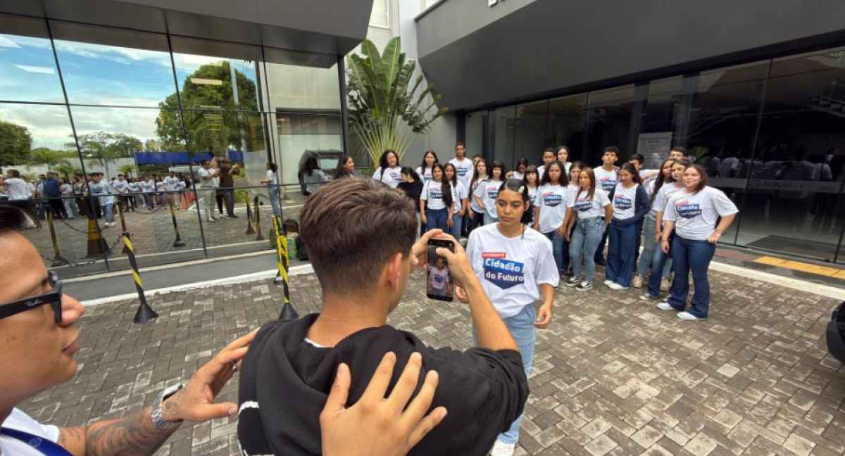 Estudantes participantes de projeto sobre cidadania entram na fase de produção de vídeos…
