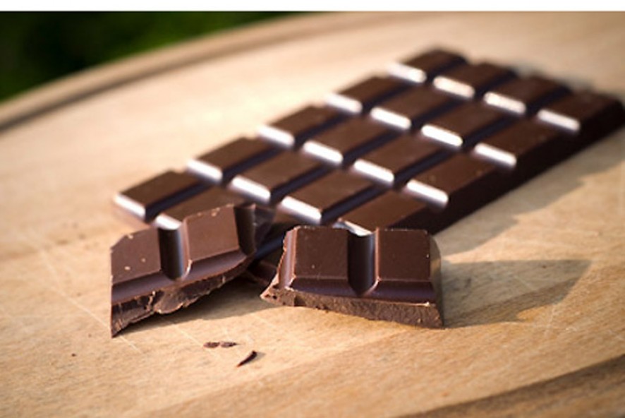 Apesar dos benefícios, consumo de chocolate amargo também pede cautela…