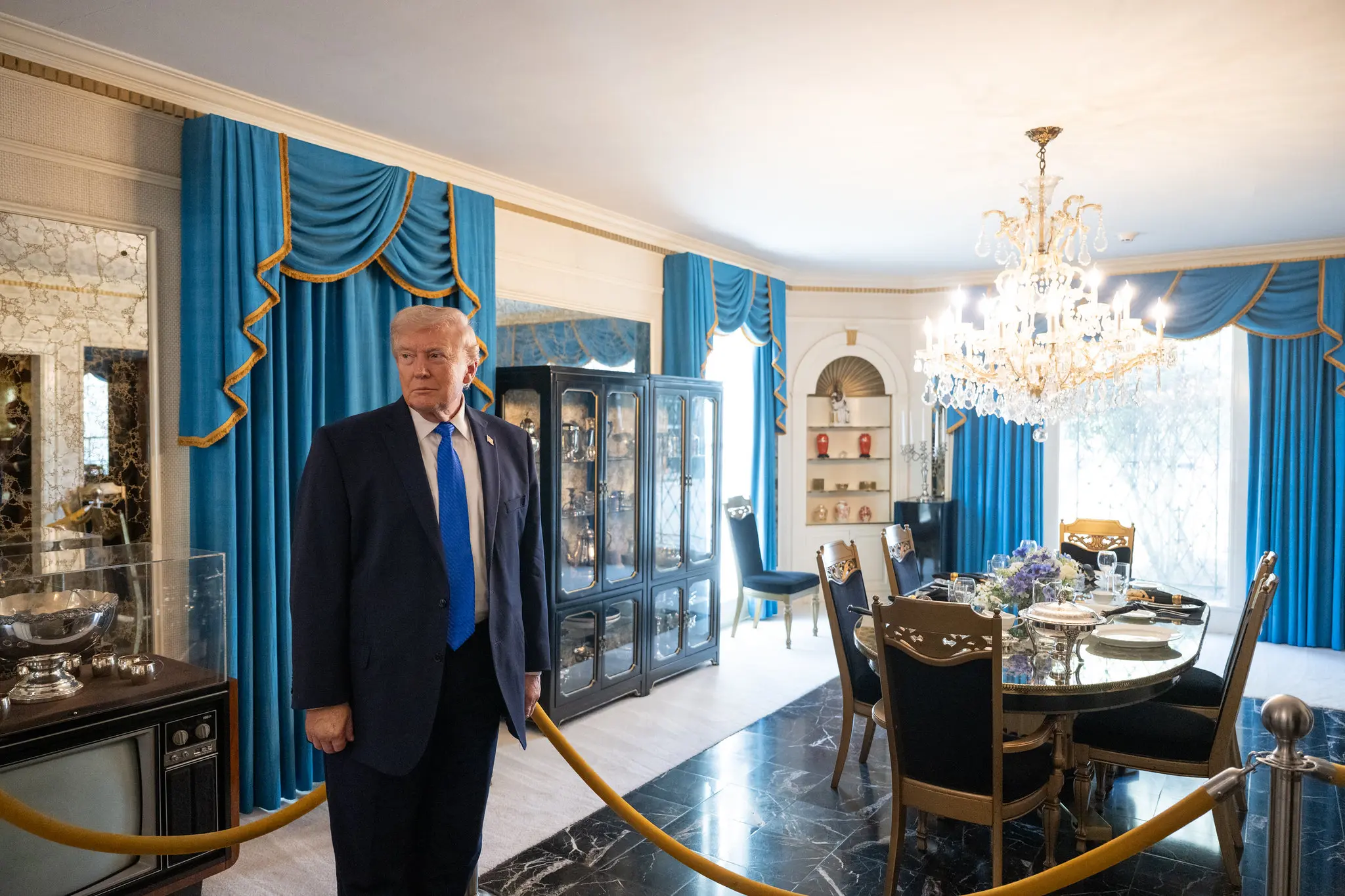 Oposição a Trump defende fim de poder de guerra do presidente