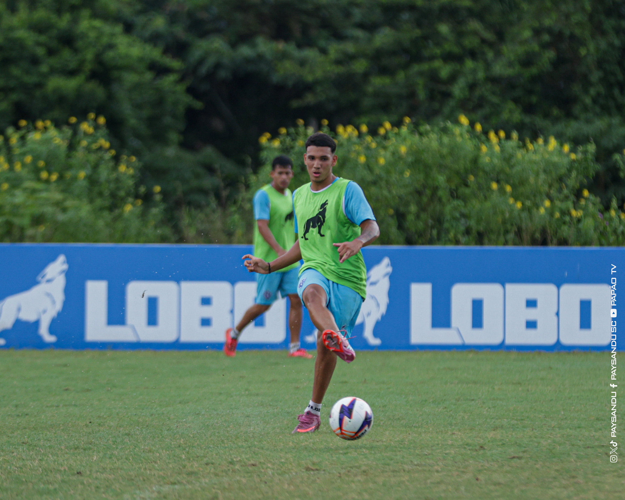 Paysandu leva 13 atletas da base para duelo contra o Nacional em Manaus