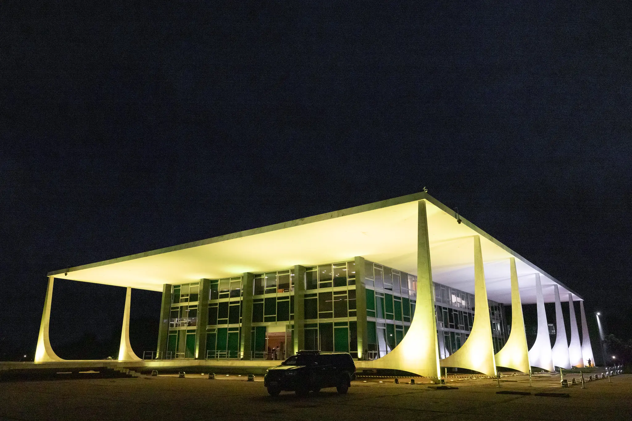 Juízes pedem prazo para aplicar regra que limita penduricalhos