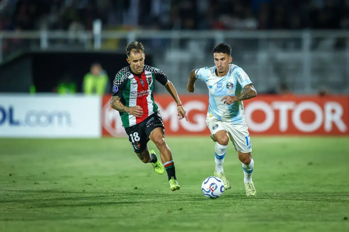 Em noite dramática, Grêmio fica no 0 a 0 com o Palestino no Chile
