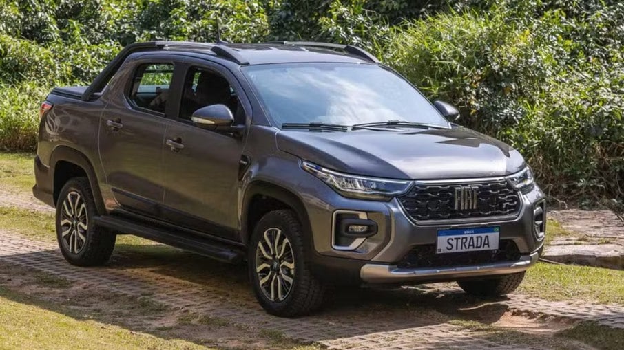 Mercado automotivo brasileiro cresce 46,1% em março e Fiat Strada lidera vendas