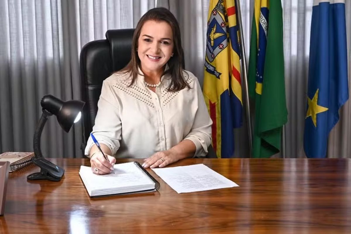 Prefeita de MS proíbe pessoas trans de usarem banheiro feminino…
