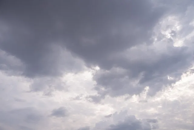 Calor e pancadas de chuva isoladas marcam a terça-feira (21) em Roraima