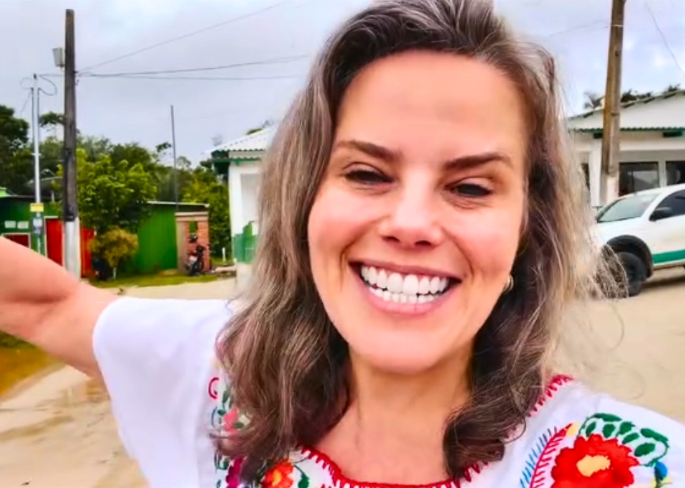 Jornalista Maria Cândida embarca no rio Moa rumo à Serra do Divisor em série sobre o Acre