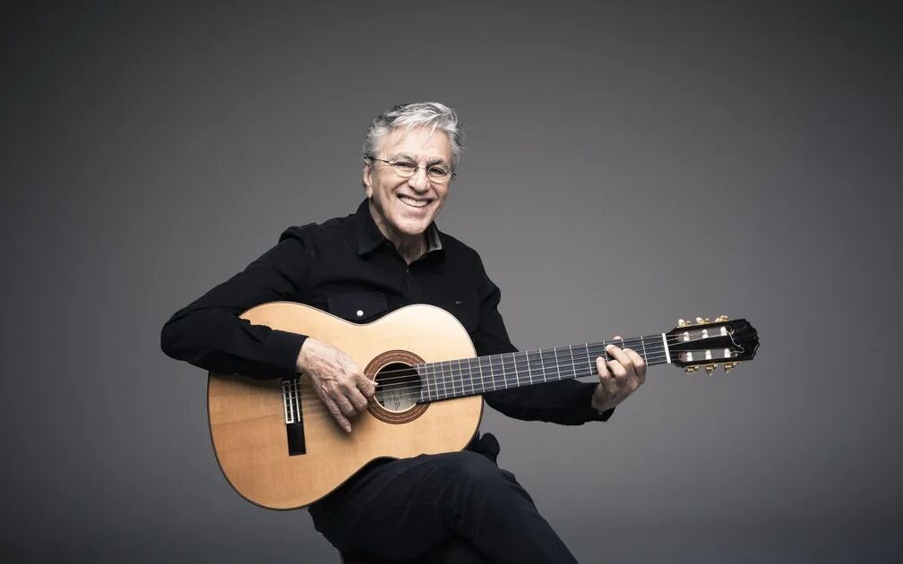 Caetano Veloso rebate fala no Senado e chama acusação de ‘fake news’